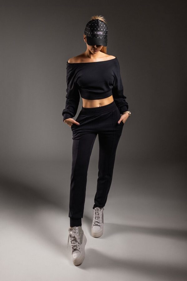 Dark Monarch, Urban Beauty: Spodnie Skinny, Urban Beauty: Bluza Dual Mode, Czapka 1Nasty Crew