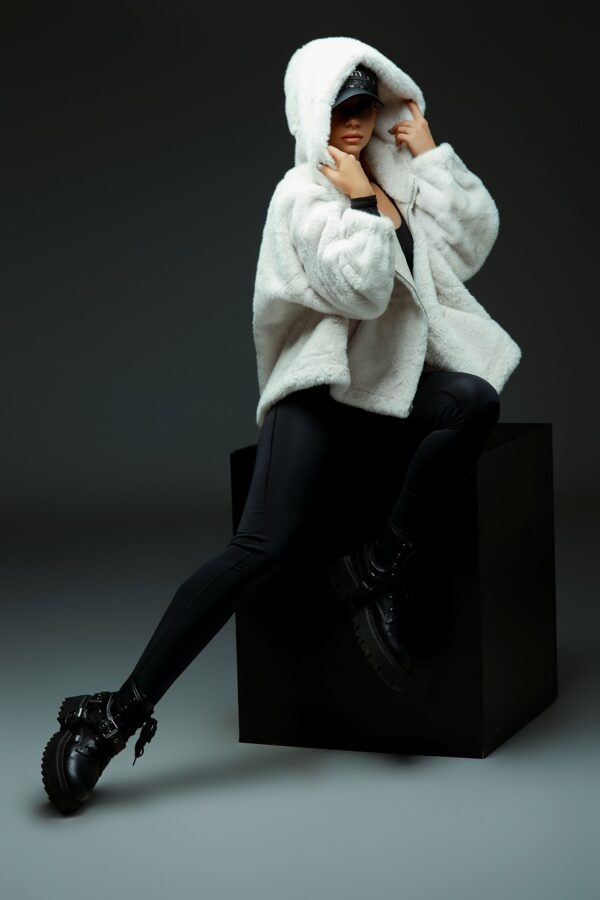 Futro - Arctic Luxe: Oversize Glacier