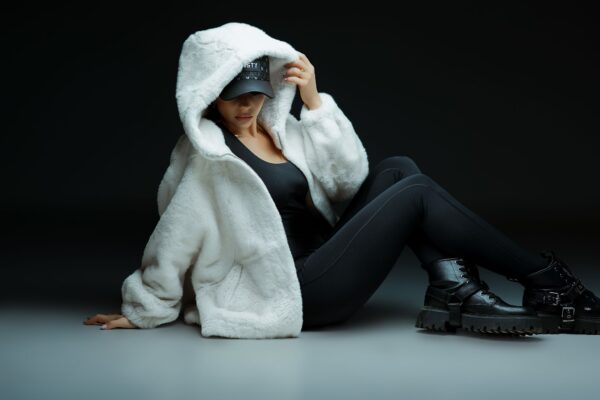 Futro - Arctic Luxe: Oversize Glacier