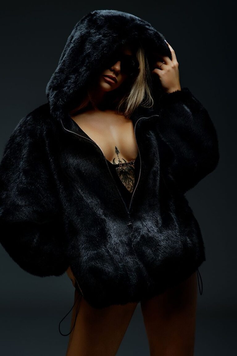 Futro - Arctic Luxe: Oversize Basalt