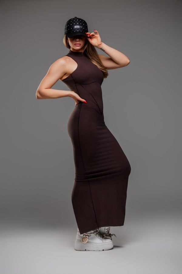 Sukienka: Second Skin Longdress Brown; Czapka 1Nasty Crew